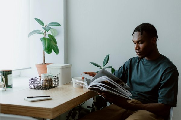 Unlocking the Advantages of Solar Charging Stations for Your Electric Vehicle